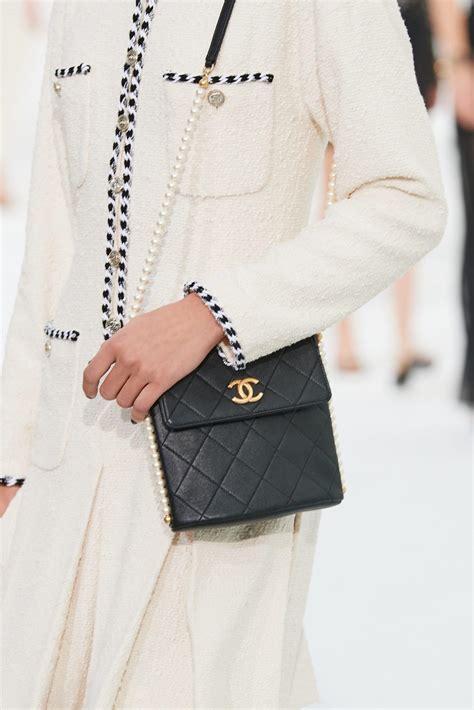 shoppers chanel|chanel shopping bags 2021.